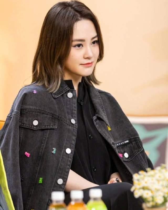 娱乐圈吃瓜打牌的女明星,娱乐圈女明星的吃瓜日常 第2张 娱乐圈吃瓜打牌的女明星,娱乐圈女明星的吃瓜日常 第2张